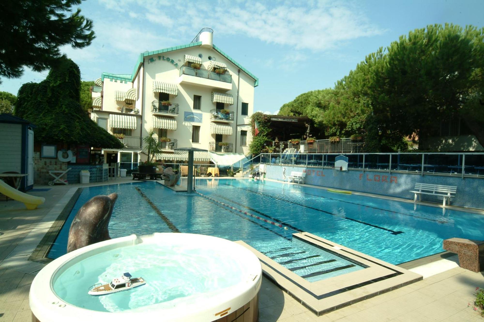 Hotel Flora Морской Милан Экстерьер фото